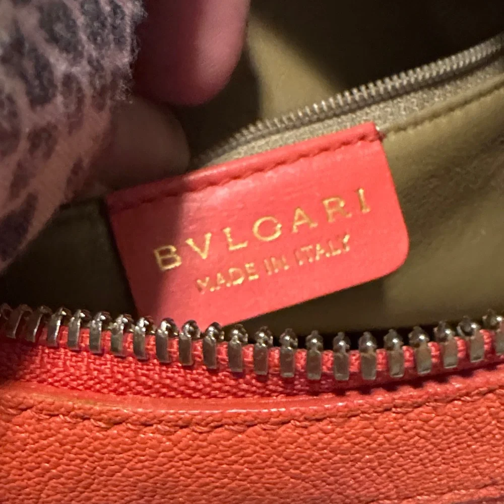 Bulgari Pebbled Leather Shoulder Bag – Coral / Poppy Red